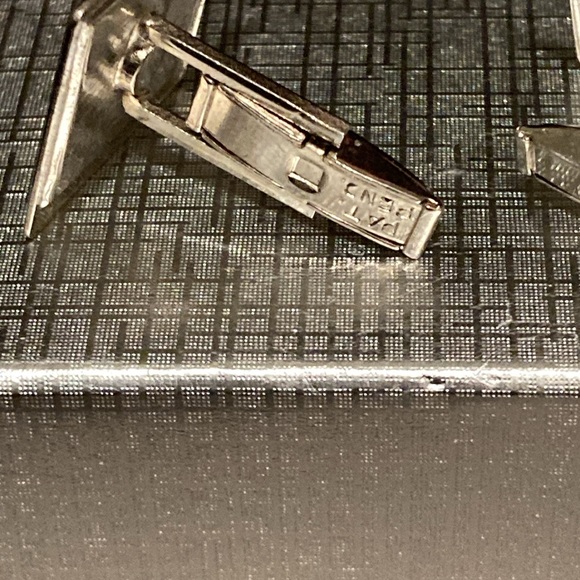 Cufflinks!Comedy and tragedy silver tone. - Picture 3 of 4